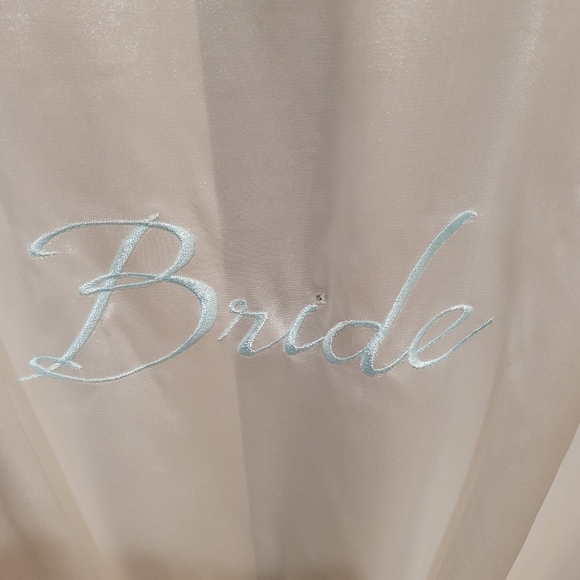 Embroidered "Bride" robe, size XL, NEW - Picture 2 of 10